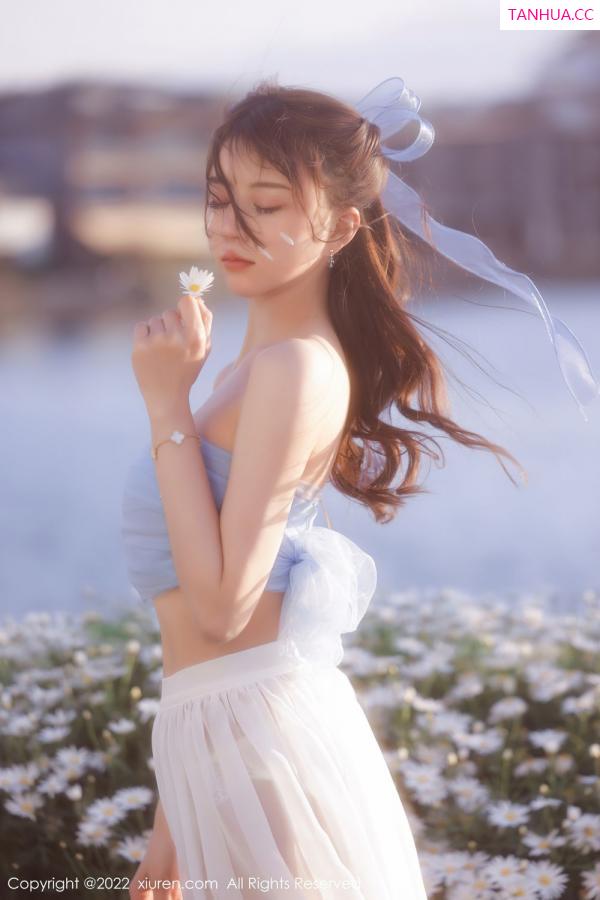 tina_甜仔  [XiuRen]高清写真图 2022.04.19 No.4888 tina_甜仔第8张图片